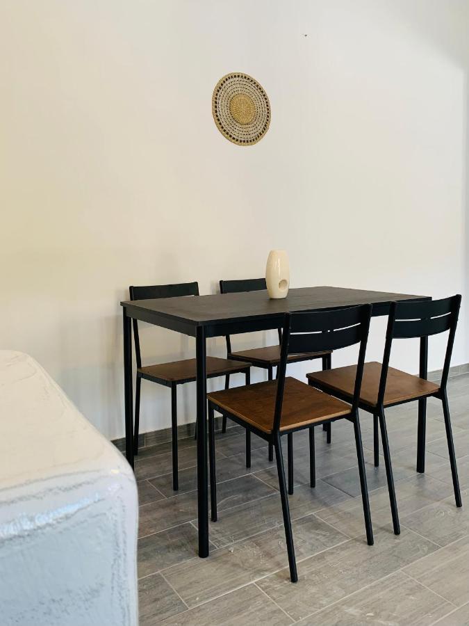 Juli'S Suites Merichas Luaran gambar